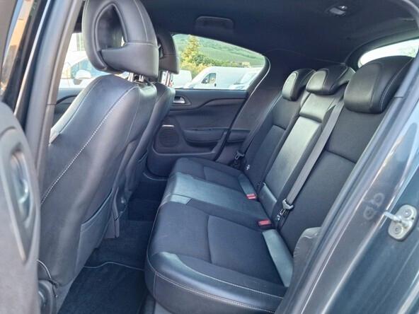 DS 4 1.6 e-HDi 115 So Chic