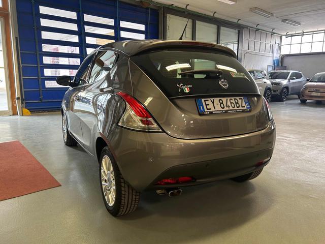LANCIA Ypsilon 1.2 69 CV 5 porte Gold
