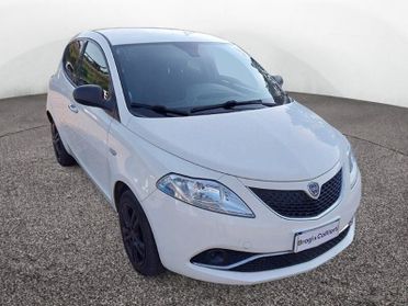 Lancia Ypsilon III 2015 1.2 Silver 69cv