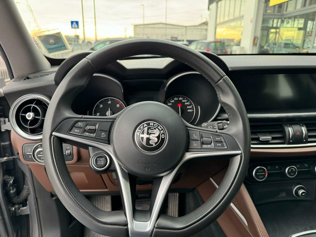 Alfa Romeo Stelvio 2.2 Turbo Super RWD Auto