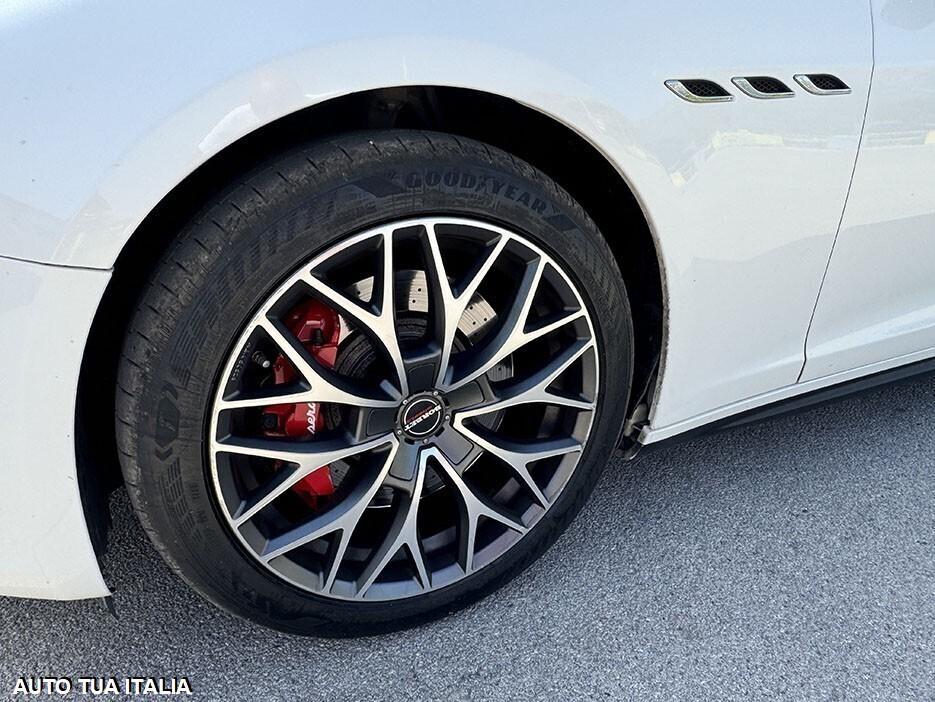 MASERATI GHIBLI V6 DIESEL GRANLUSSO