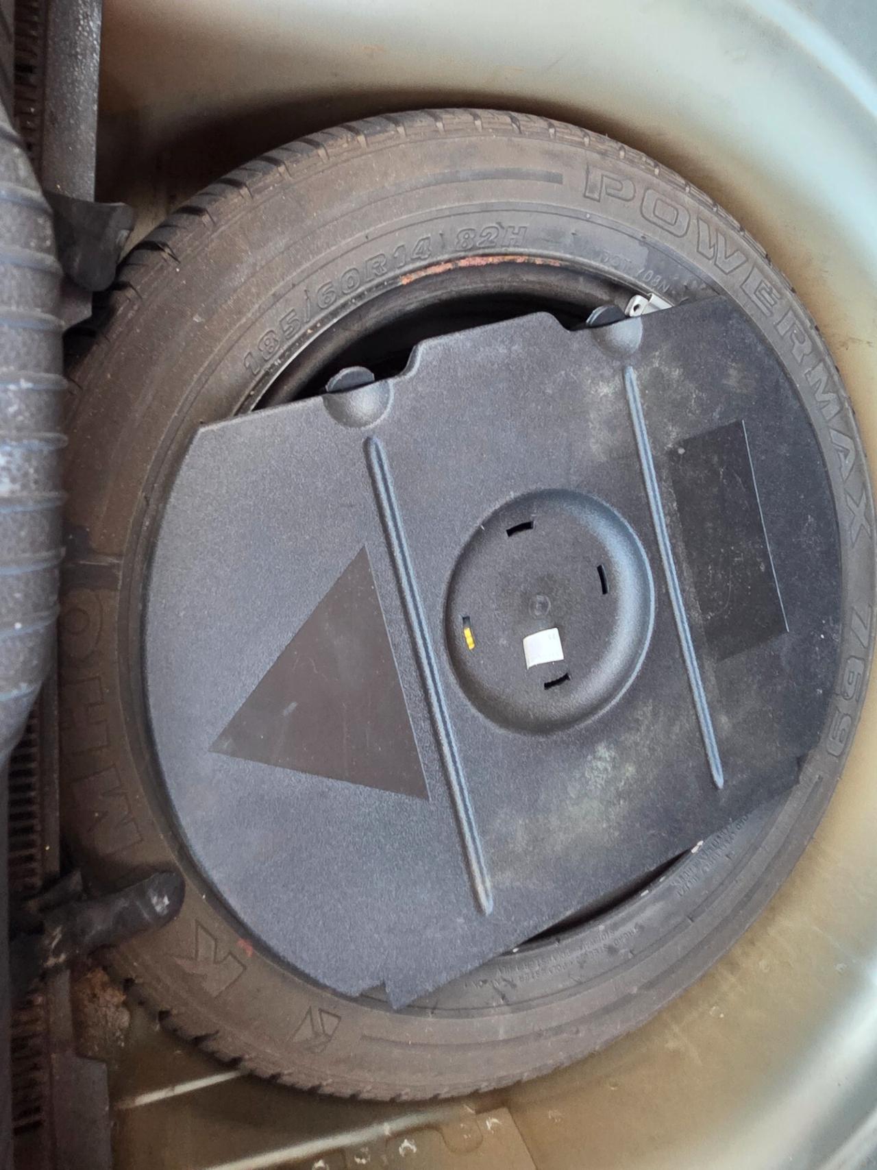 Volkswagen Polo 1.4/75CV 16V 5p. Comfortline