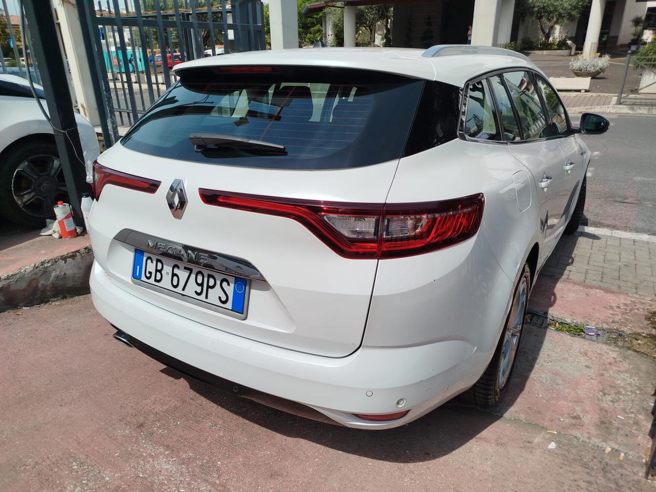 MEGANE SW AUTOMAT 1.5 dci *PREZZO VERO* KM CERTI- GARANZIA 12 MESI