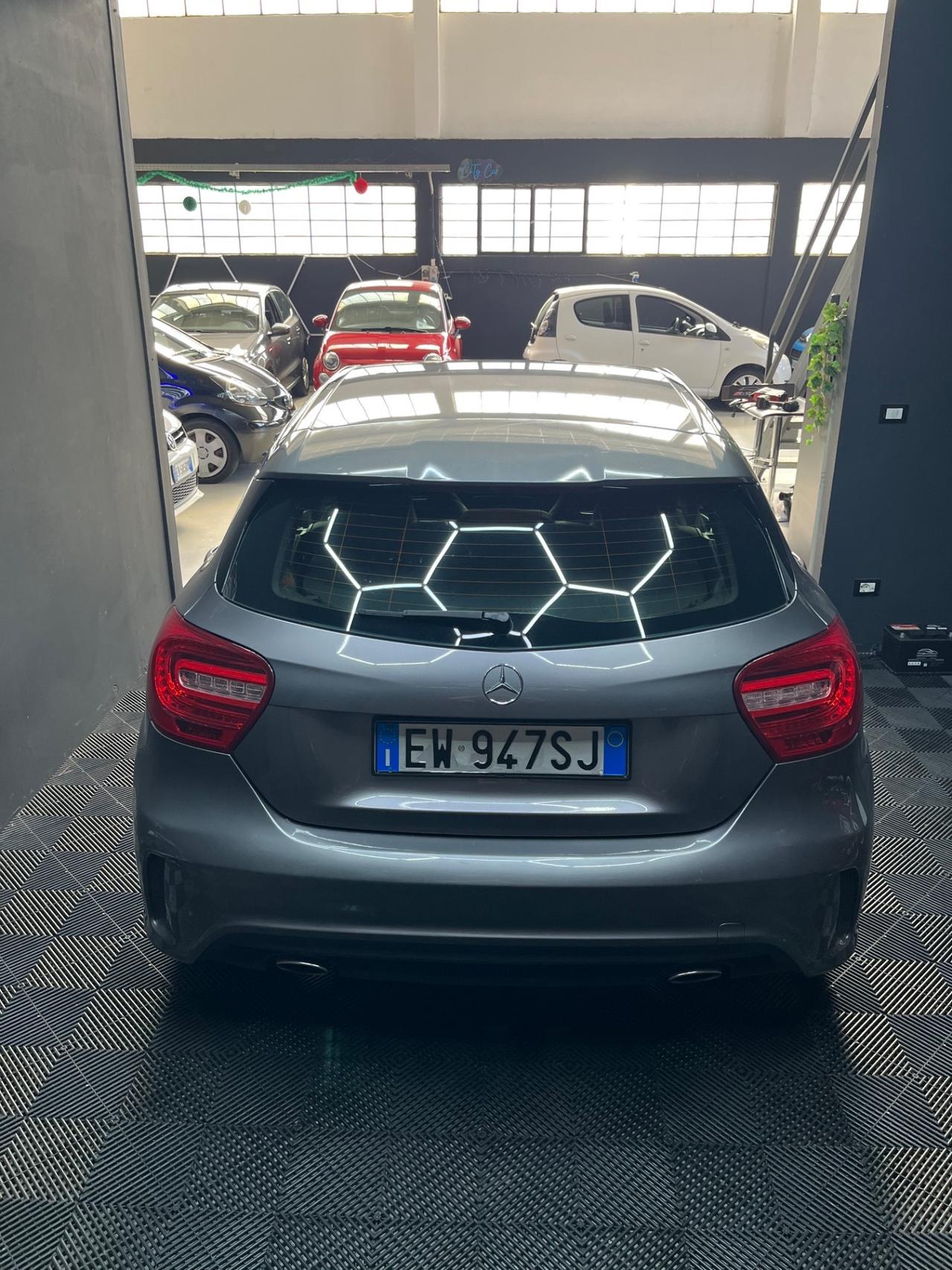 Mercedes-Benz Classe A 180 d (2014) – Stile Premium e Consumi da Primato!