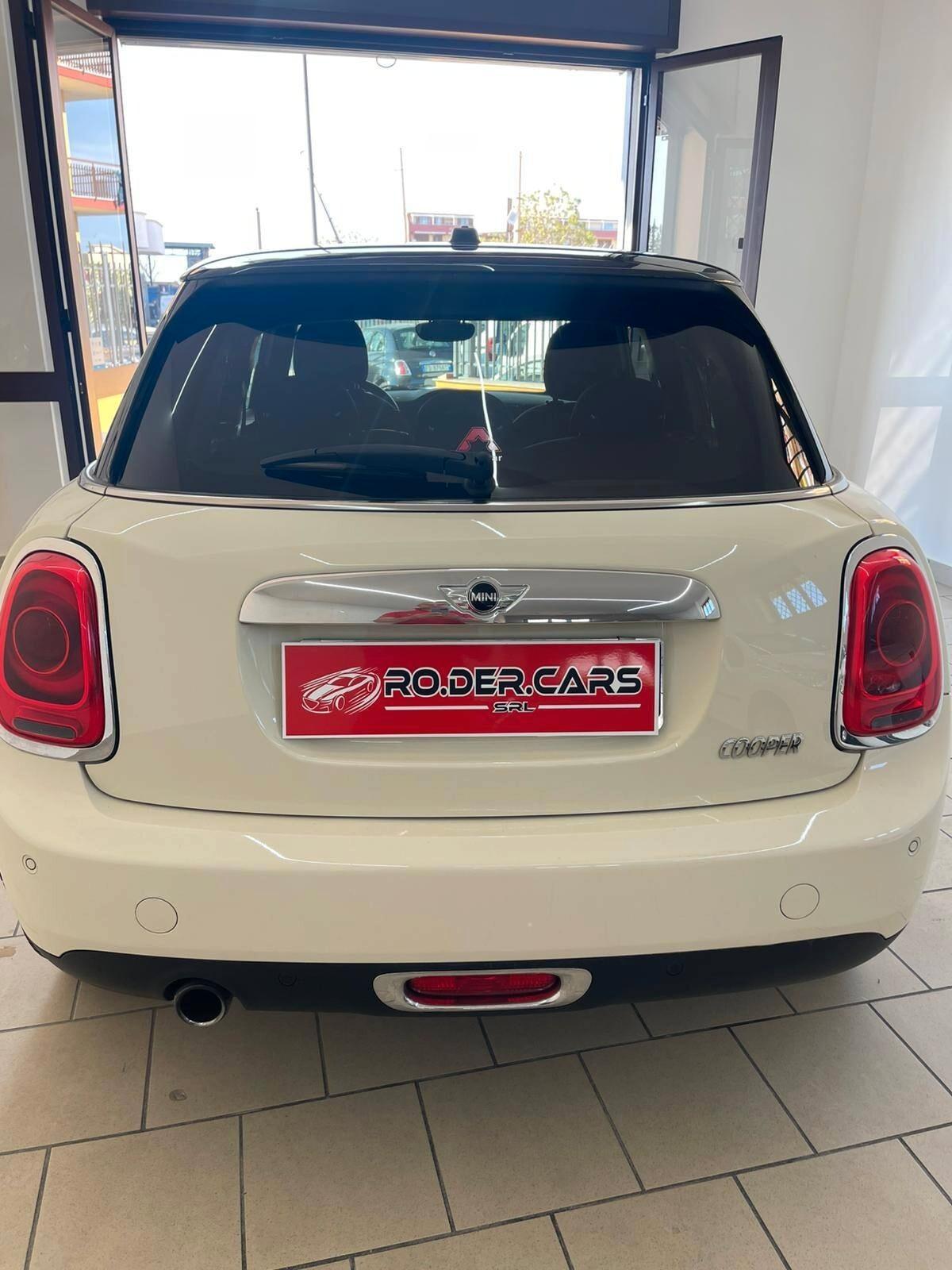 MINI Cooper 1.5 Turbo Benzina 130 CV,