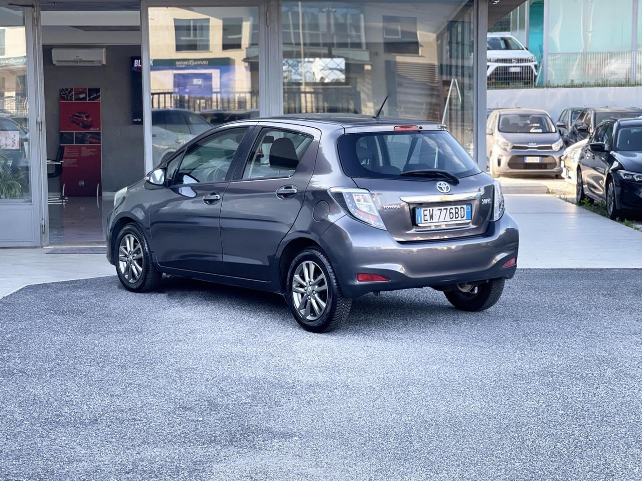 Toyota Yaris 1.0 Benzina 69CV E5 Neo - 2014