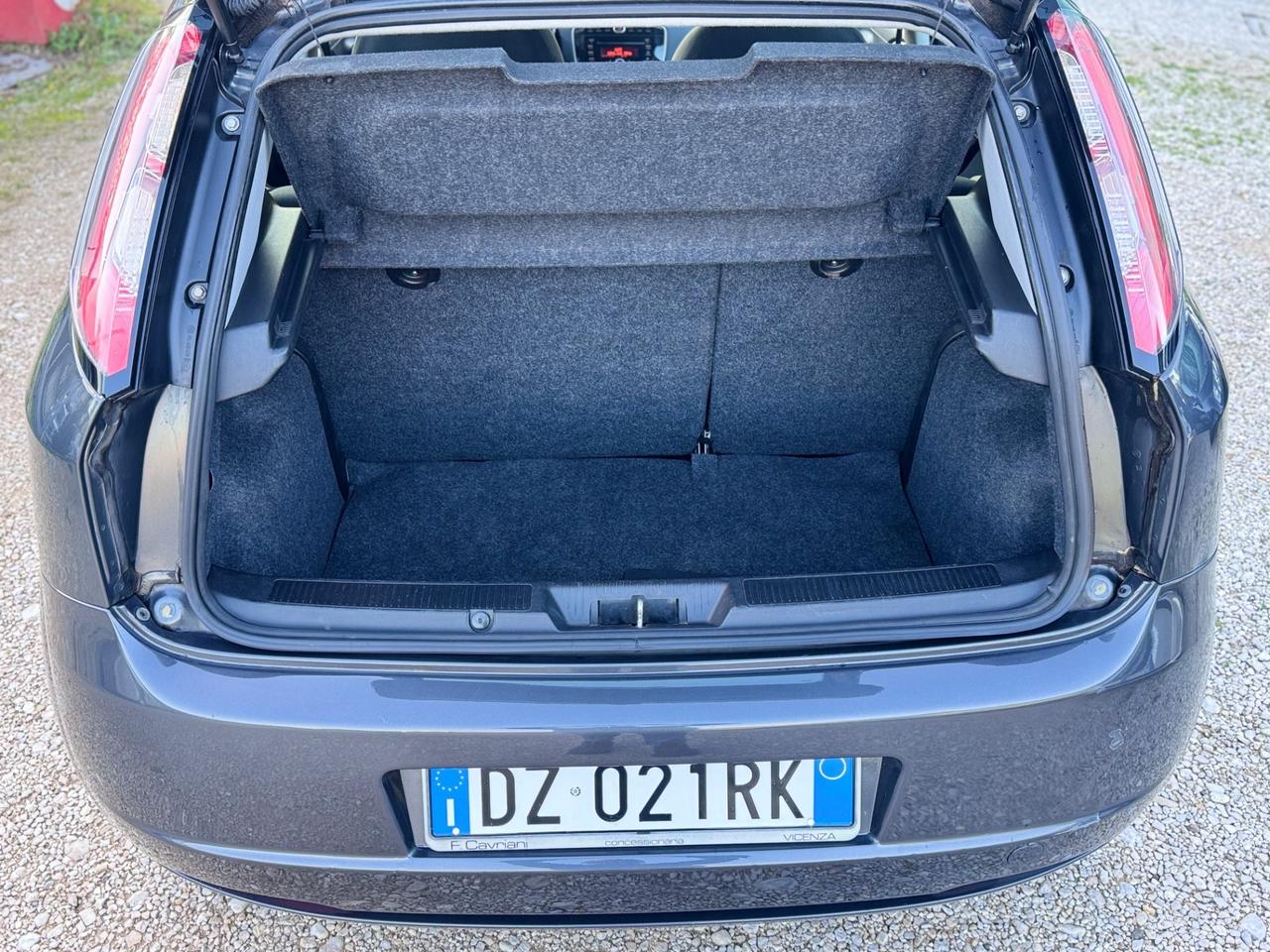 Fiat Punto Evo 1.2 Benzina 65cv - 97.000km neopate