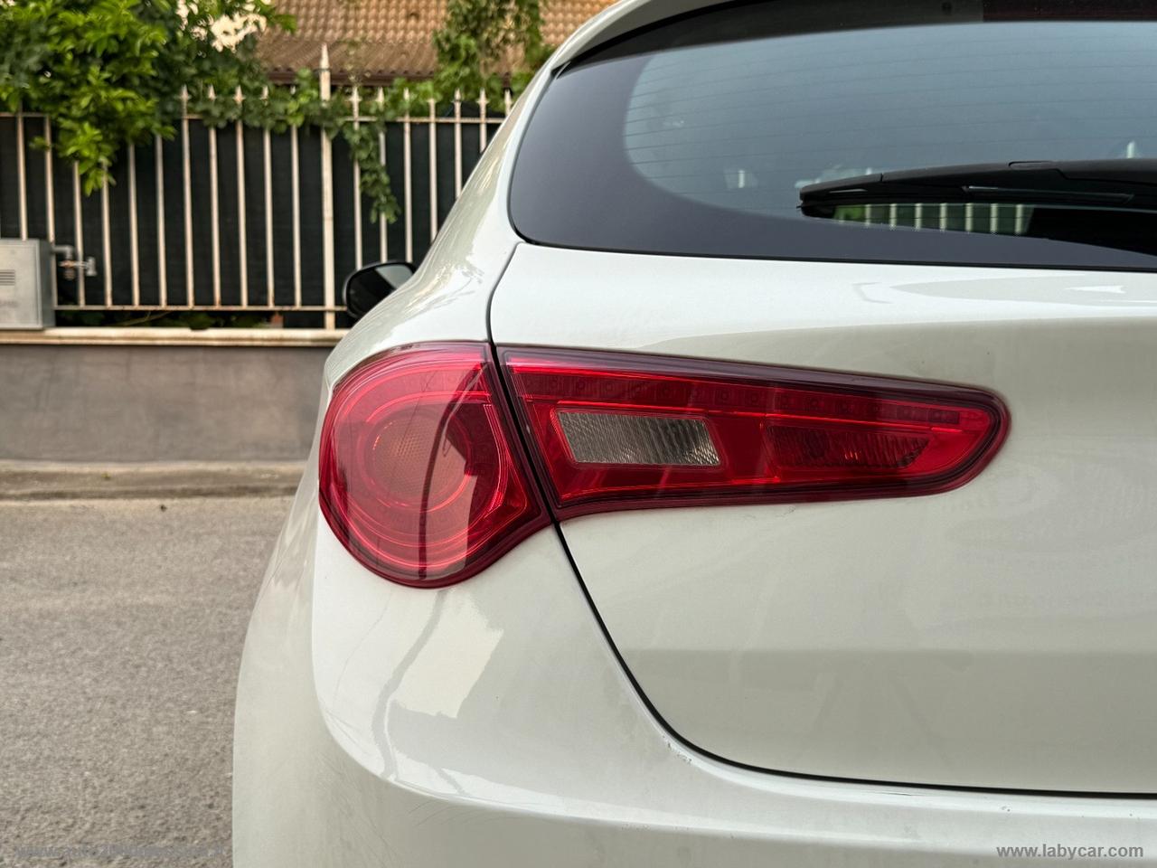 ALFA ROMEO Giulietta 1.6 JTDm-2 105 CV Distinctive