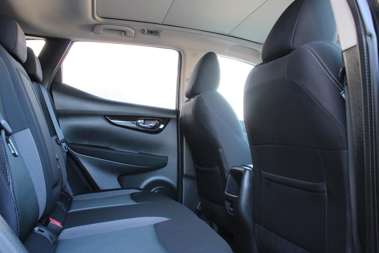 Nissan Qashqai 1.5 dci N-Connecta 115cv TETTO INTELLIGENT PARKING