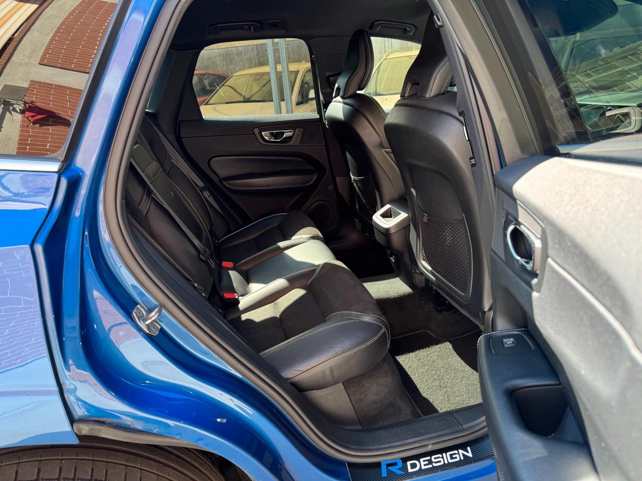 Volvo XC 60 XC60 D4 AWD Geartronic R-design