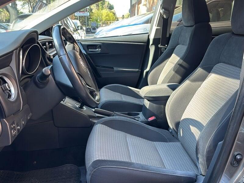 Toyota Auris Hybrid Hybrid Lounge Touring Sports