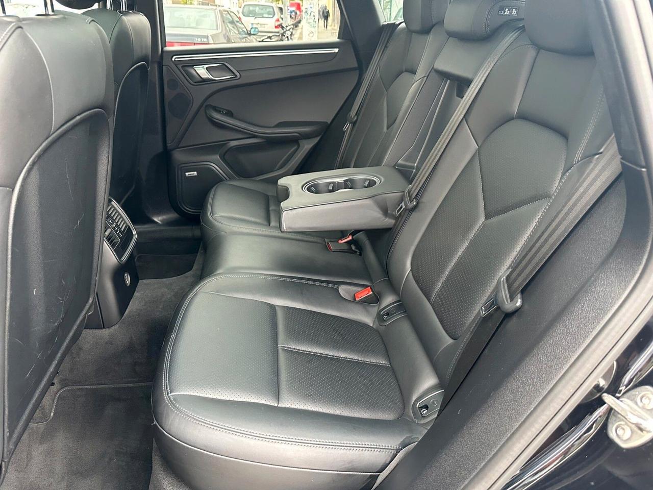 Porsche Macan 2.0 CERCHI TURBO 21/LED/PELLE/PANO