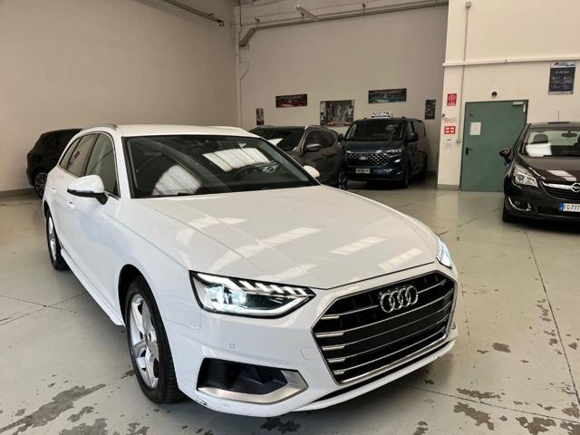 AUDI A4 Avant 30 TDI/136 CV S tronic Business Advanced