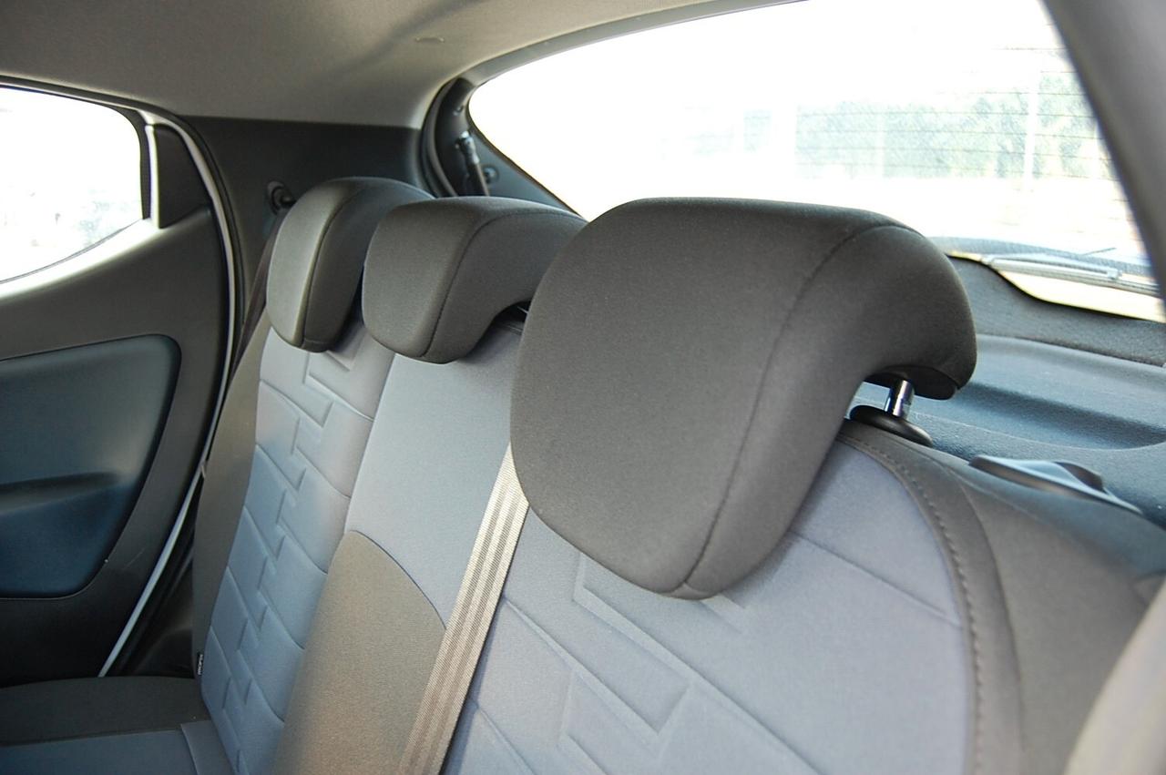 Lancia Ypsilon 1.0 FireFly 5 porte S&S Hybrid Platino