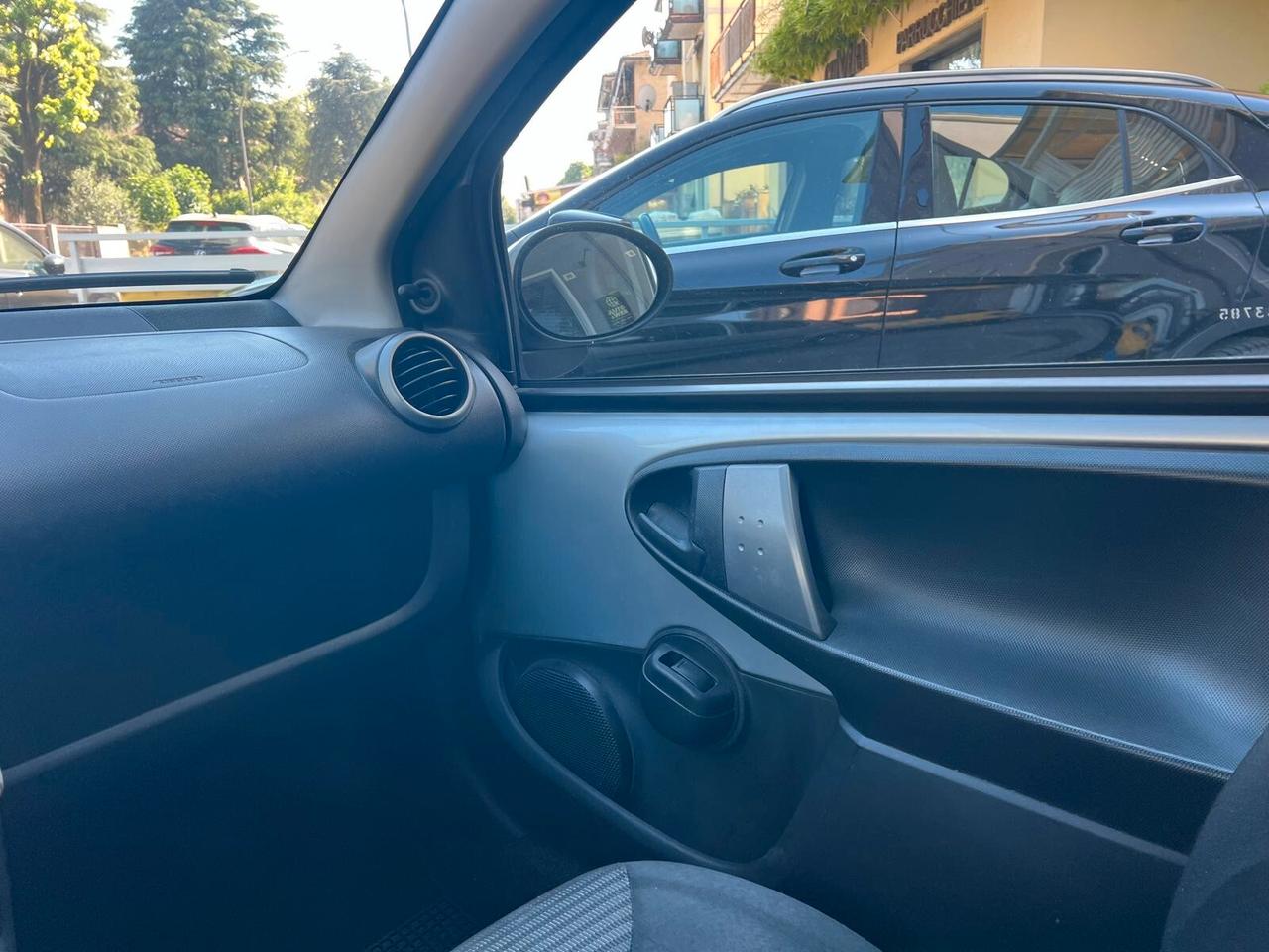 PEUGEOT 107 1.0 68cv 5p ACTIVE NEOPATENTATI