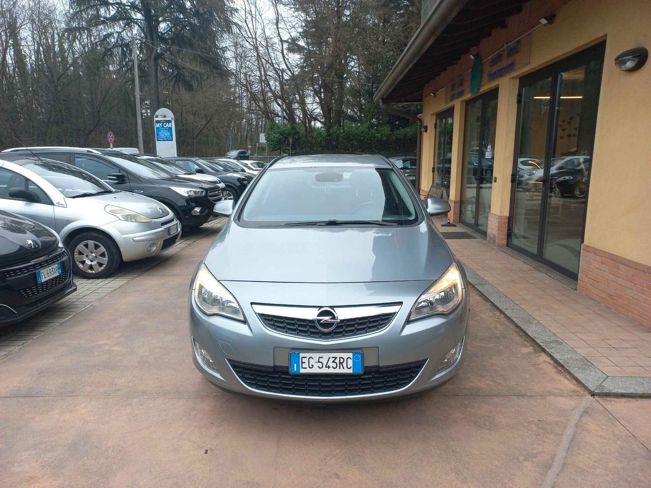Opel Astra 1.7 CDTI 110CV Sports Tourer Cosmo