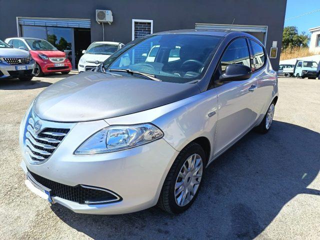 LANCIA Ypsilon 1.2 69 CV 5 porte Platinum