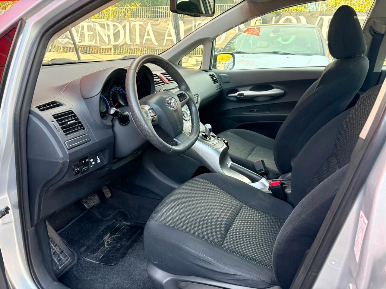 Toyota Auris 1.8 HSD 5 porte Executive
