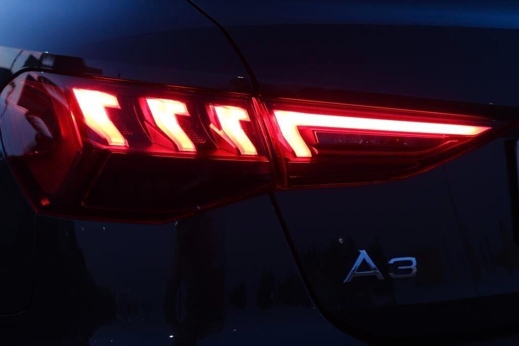 AUDI A3 SPB 30 TDI S-Line *Luci Ambiente *Matrix