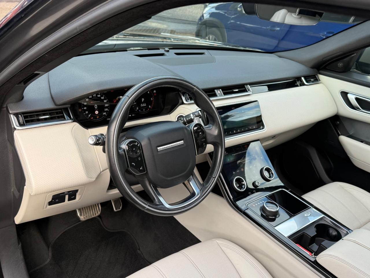 Velar 2.0D I4 240 CV R-Dynamic/unipro/rate/permute