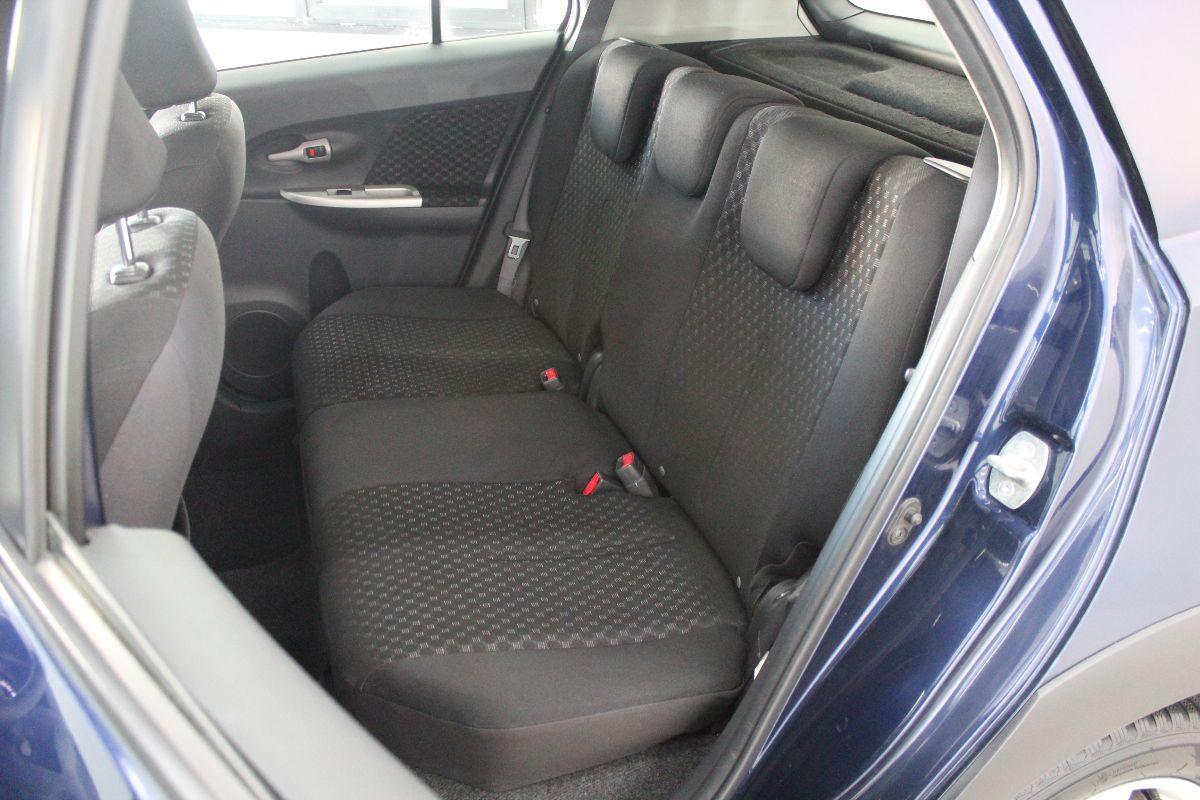 TOYOTA - Urban Cruiser - Cruiser 1.4 D-4D AWD Sol