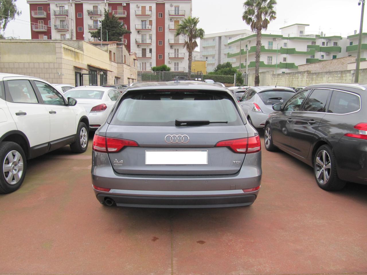 Audi A4 Avant 2.0 TDI 122 CV Business