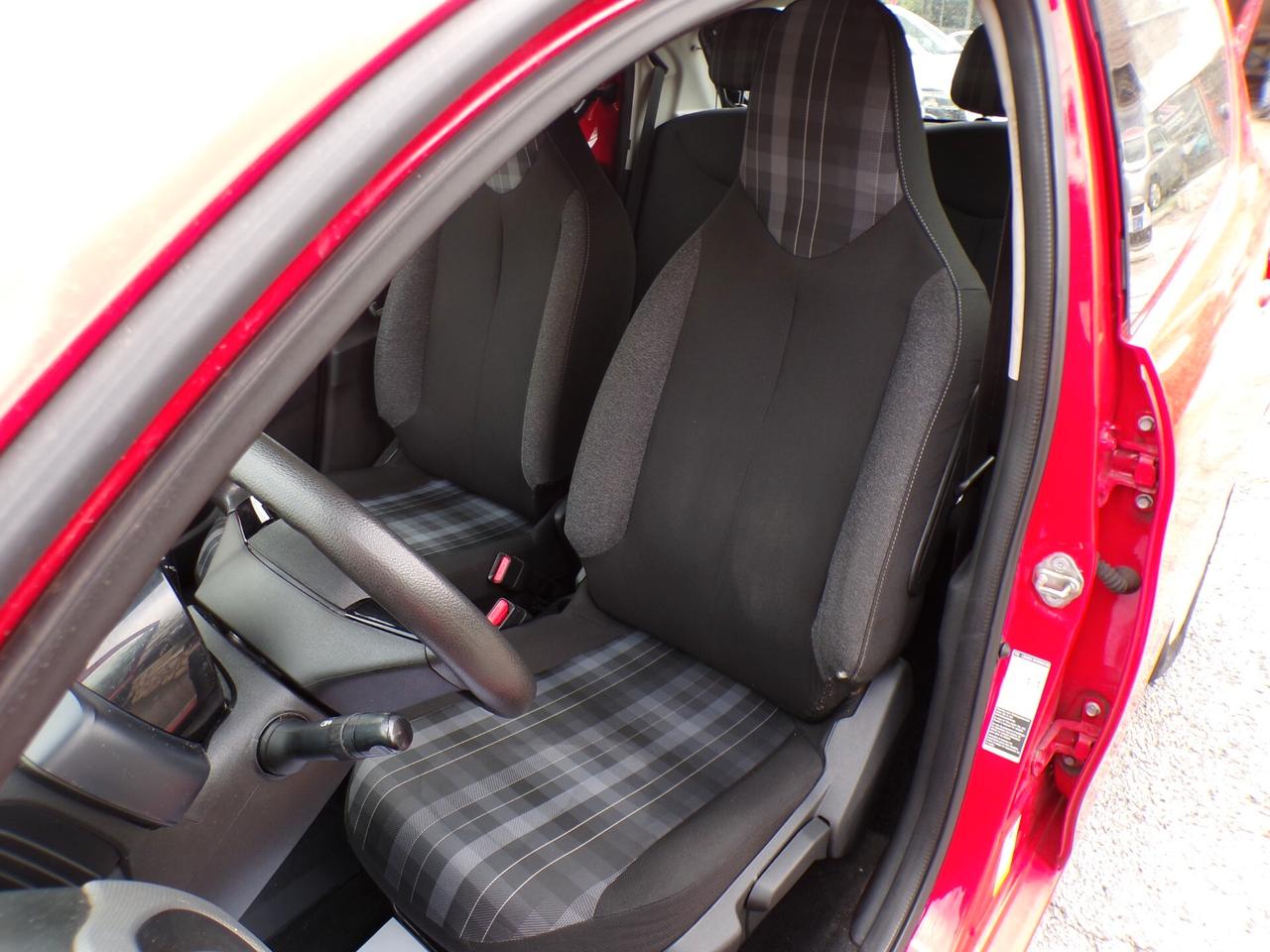 Peugeot 108 VTi 5 porte