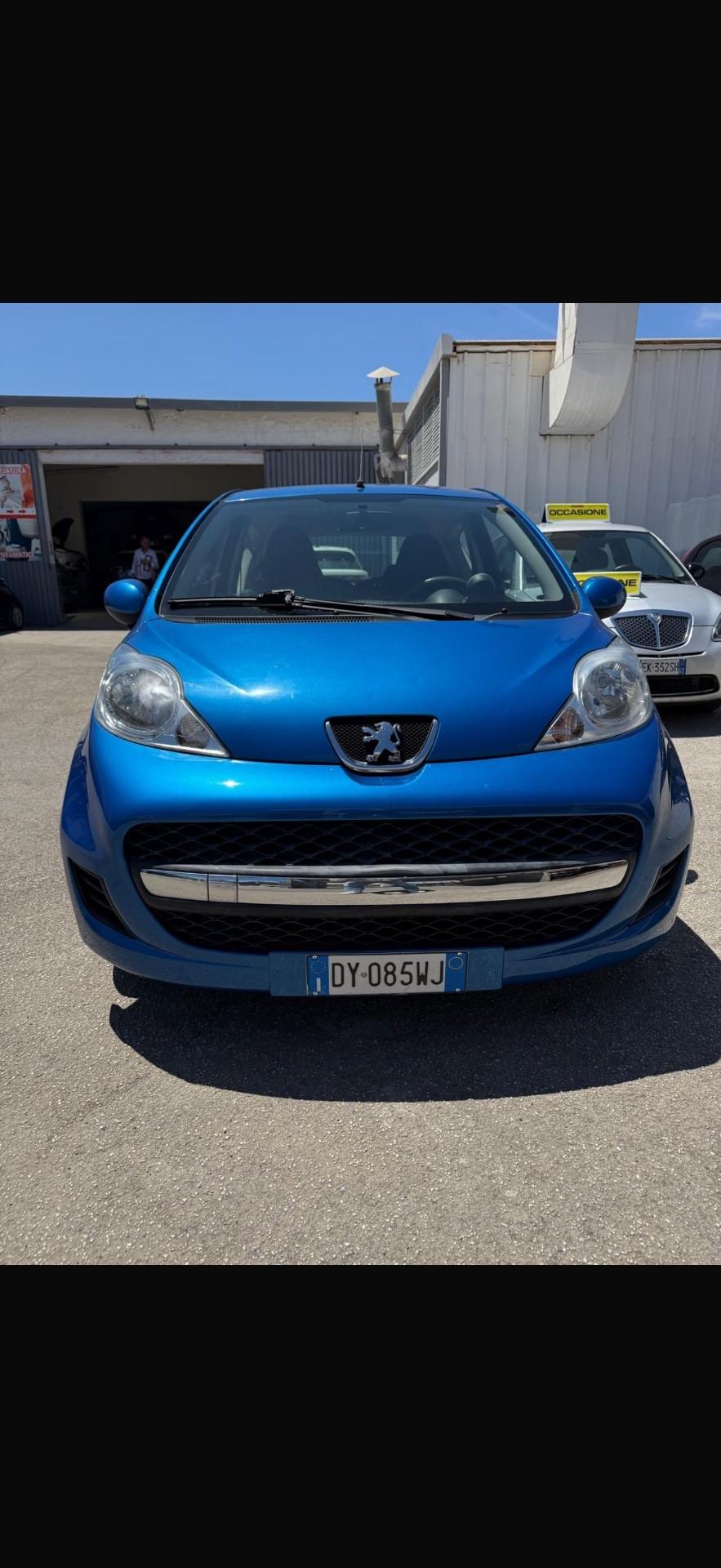 Peugeot 107 1.0 68CV 3p. Plaisir