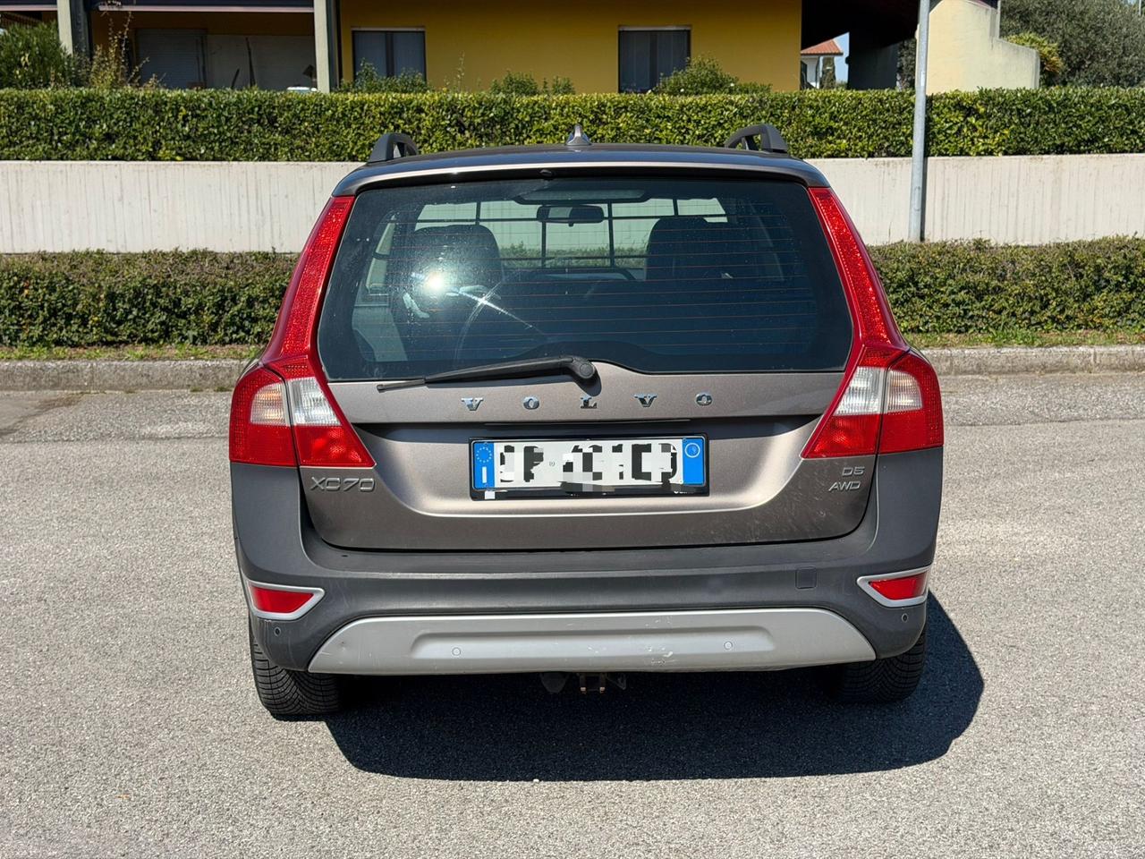 Volvo XC70 D5 AWD Summum