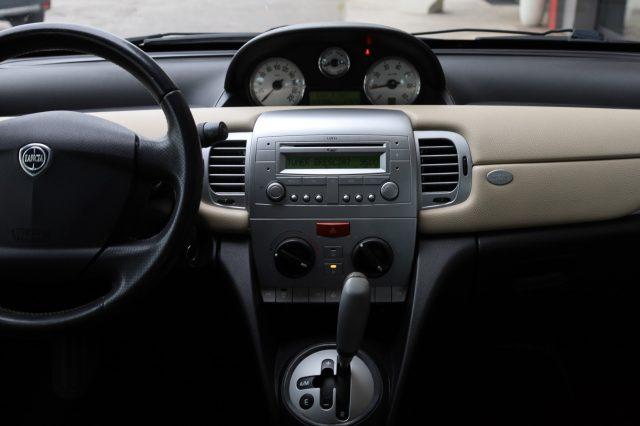 LANCIA Ypsilon 1.3 MJT 90CV Platino Automatica per NEOPATENTATI