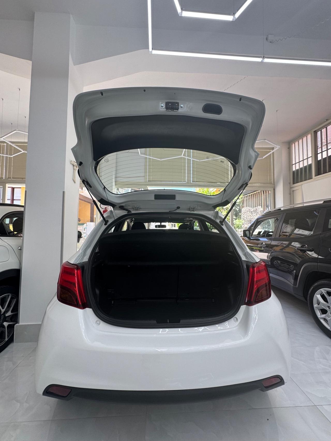 Toyota Yaris 1.0 5 porte Lounge