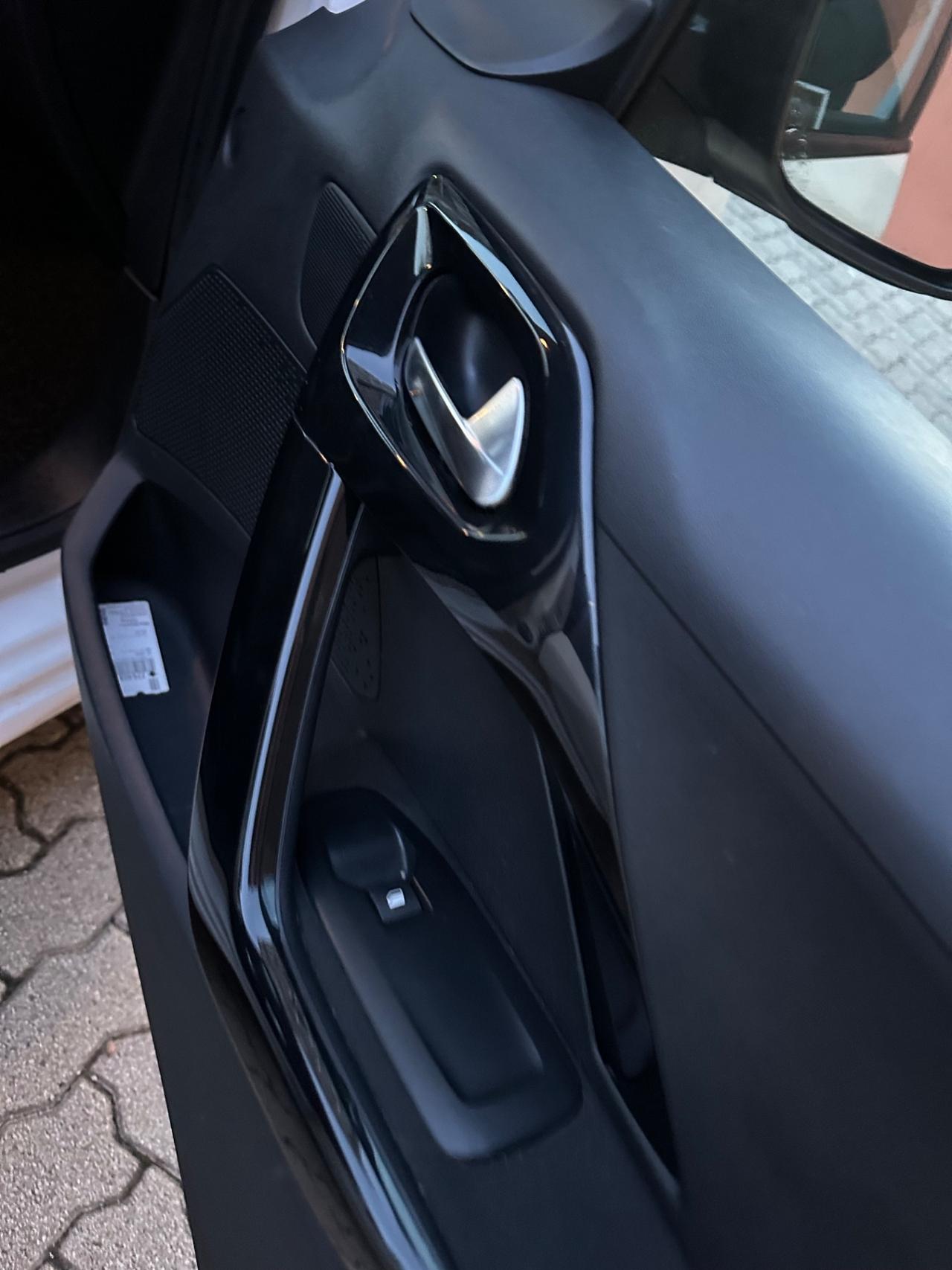 Peugeot 208 BlueHDi 75 5 porte Active