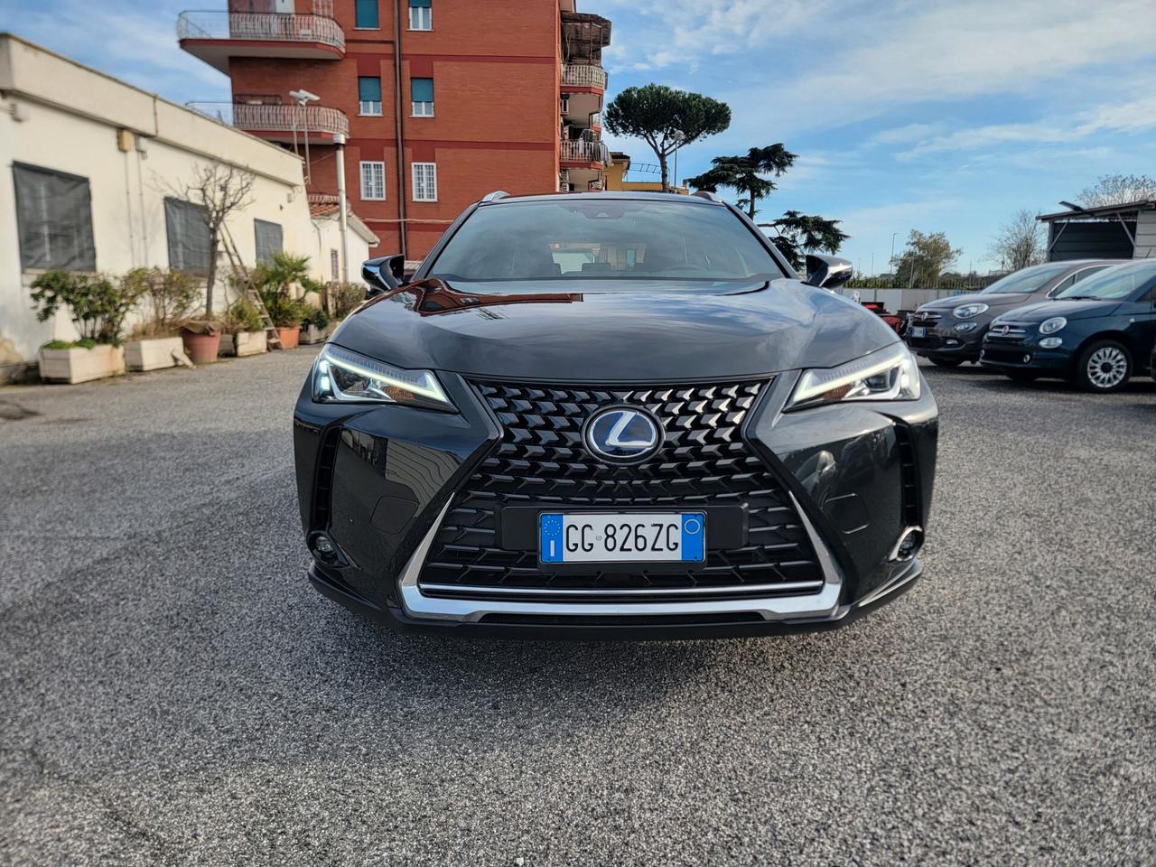 Lexus UX 250 Hybrid SOLO 16 MILA KM ORIGINALI !