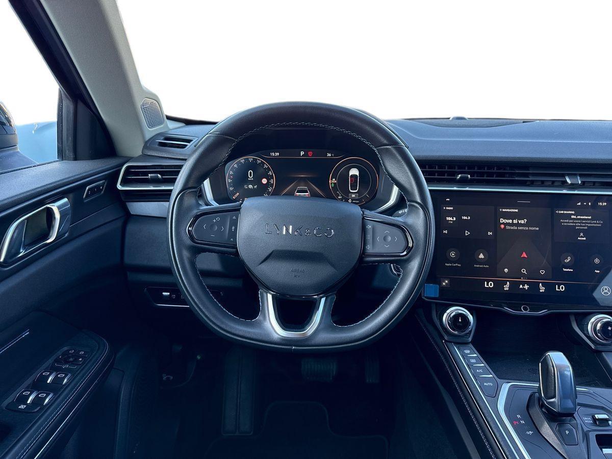 Lynk & Co 01 - 01 1.5 td phev auto