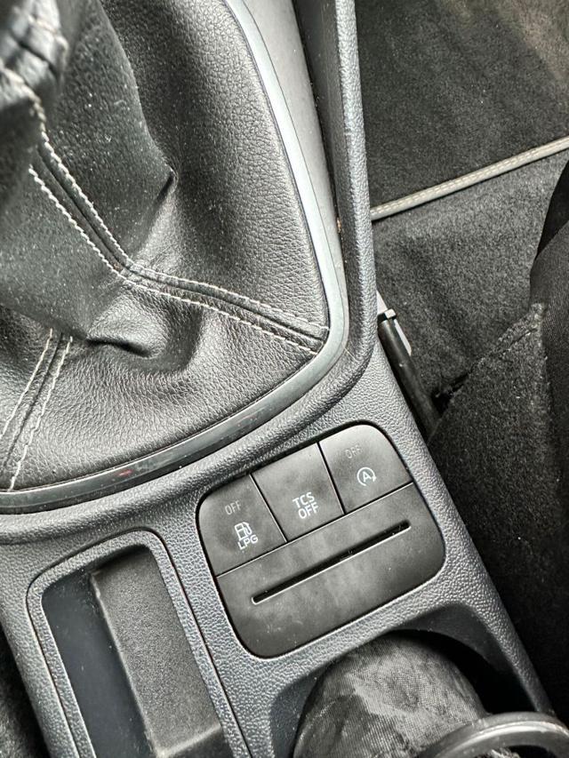 FORD Fiesta 1.1 75 CV GPL 5 porte Titanium