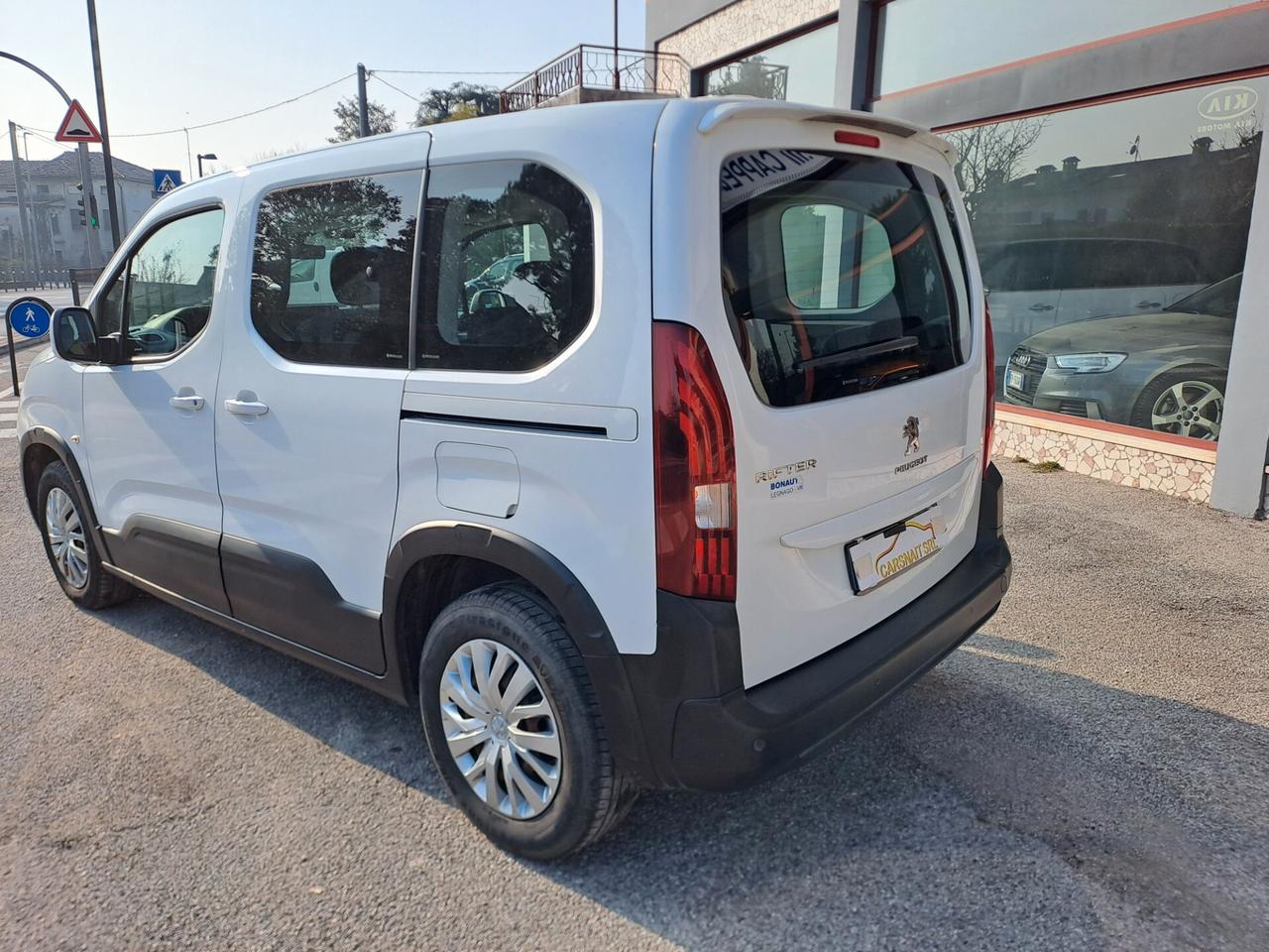 Peugeot Rifter BlueHDi 100 S&S Allure Standard