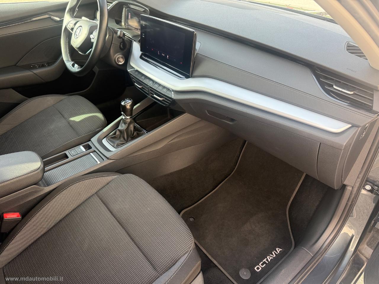 SKODA Octavia 2.0 TDI EVO SCR Wagon Ambition NUOVO MODELLO IVA ESPOSTA