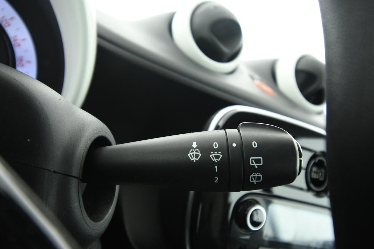 SMART Fortwo 1.0 Youngster 71cv twinamic my18 NEOPATENTATI