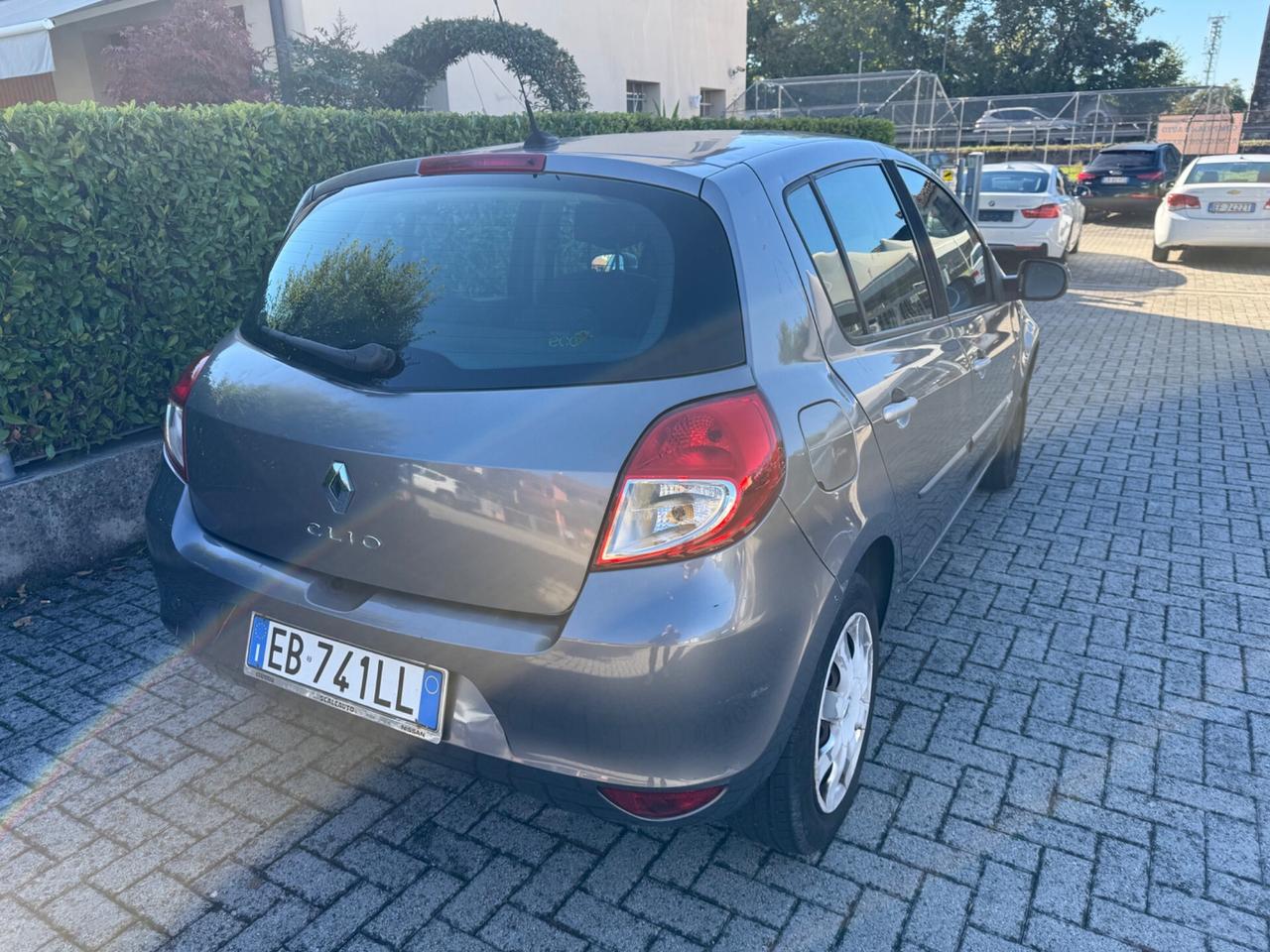 Renault Clio 1.2 neo patentati