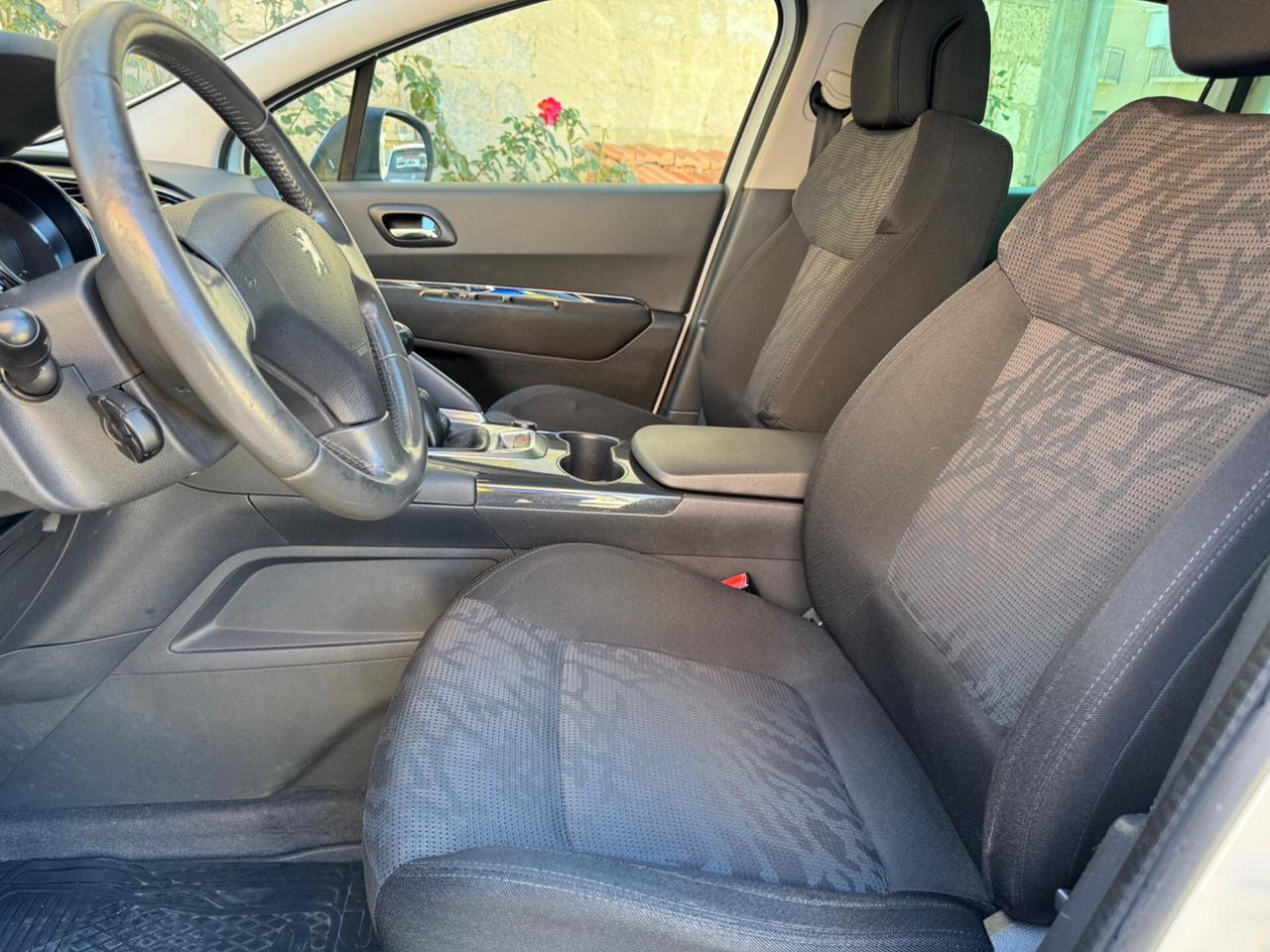 Peugeot 3008 1.6 HDi