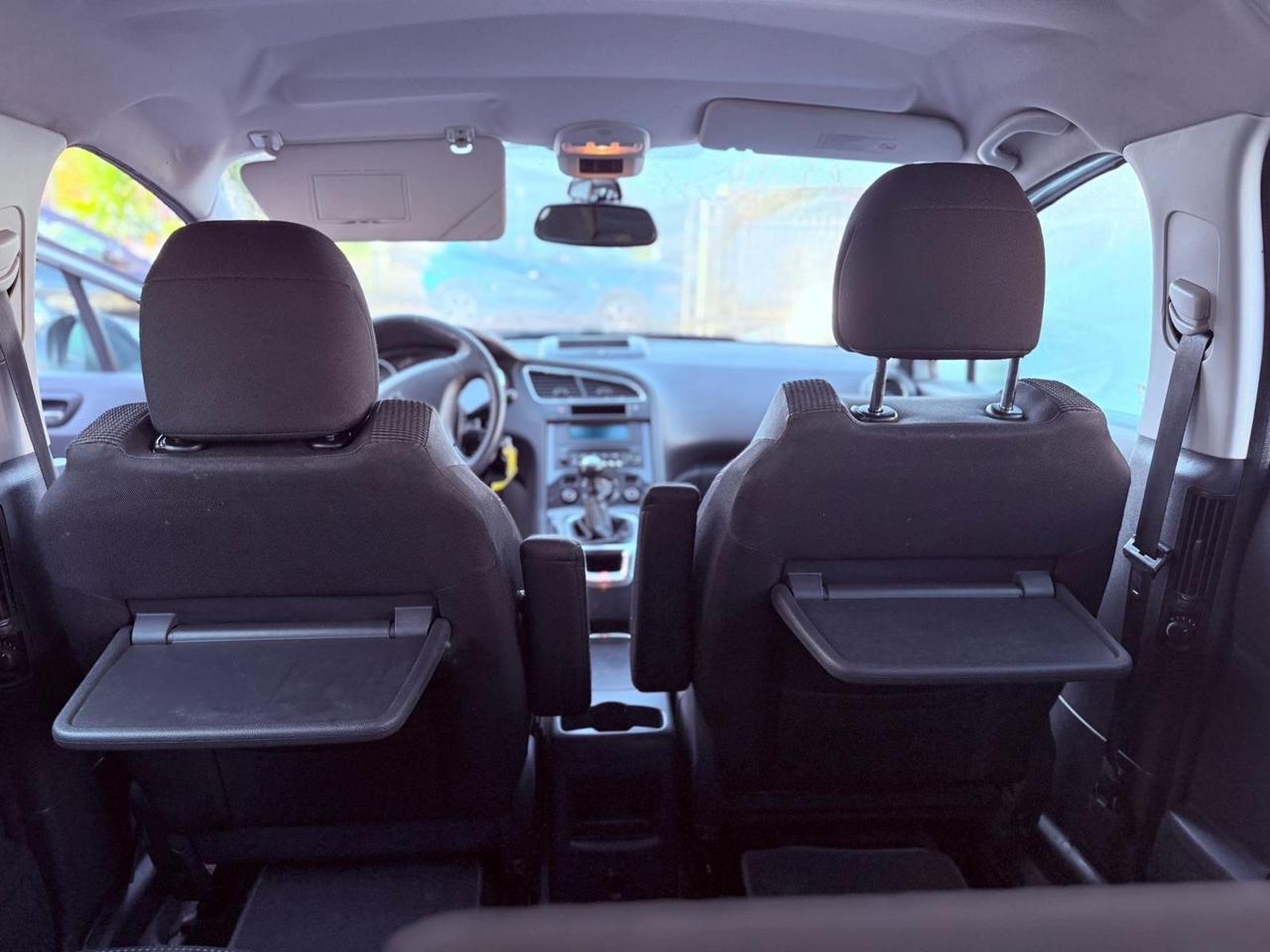 Peugeot 5008 1.6 HDi 112CV Business