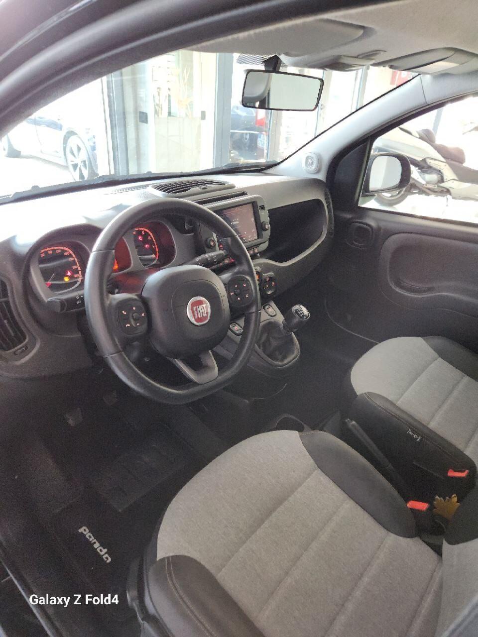 Fiat Panda CROSS 1.0 HYBRID