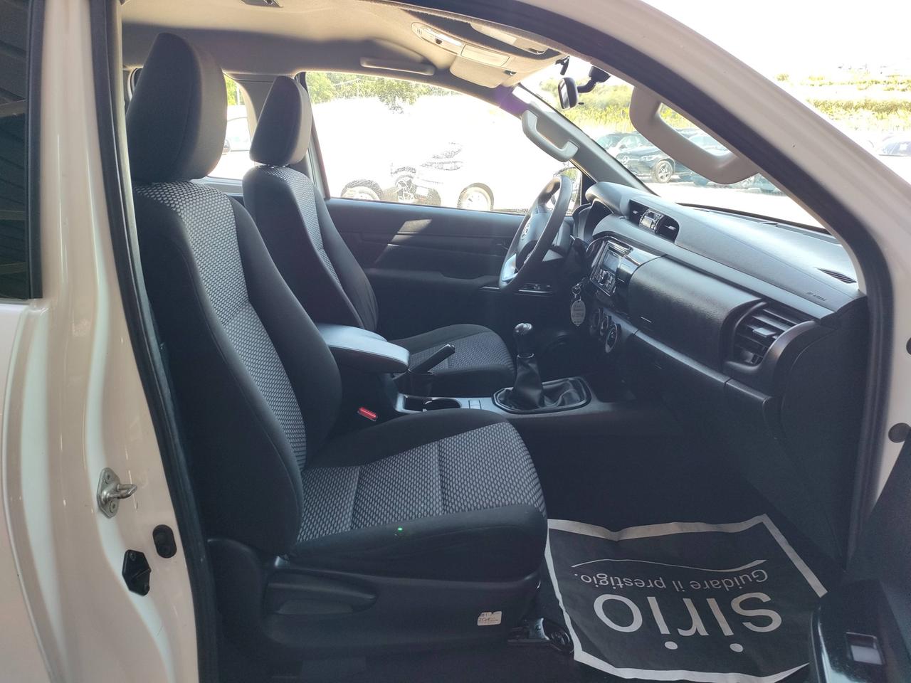 TOYOTA Hilux 2.4 d-4d C&C 4x4 Comfort