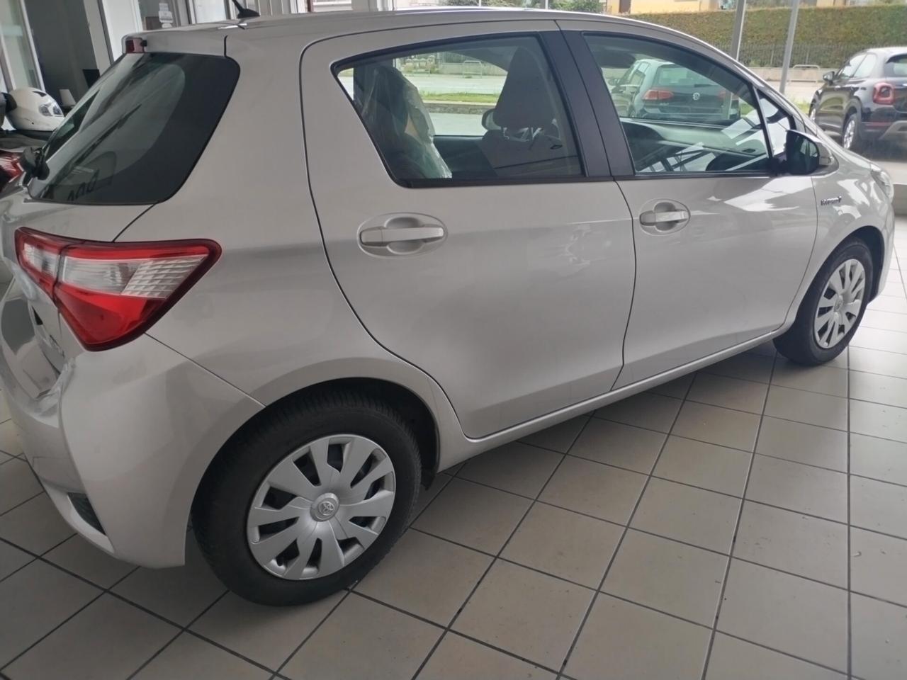 Toyota Yaris 5P 1.5H COOL MY18 NEOPATENTATI