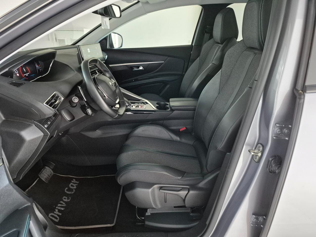 Peugeot 3008 1.5 BLUEHDI ALLURE 130CV EAT8 *24 MESI DI GARANZIA* LED RETROCAM. 360° VETRI PRIVACY CRUISE CONTROL DRIVE MODE