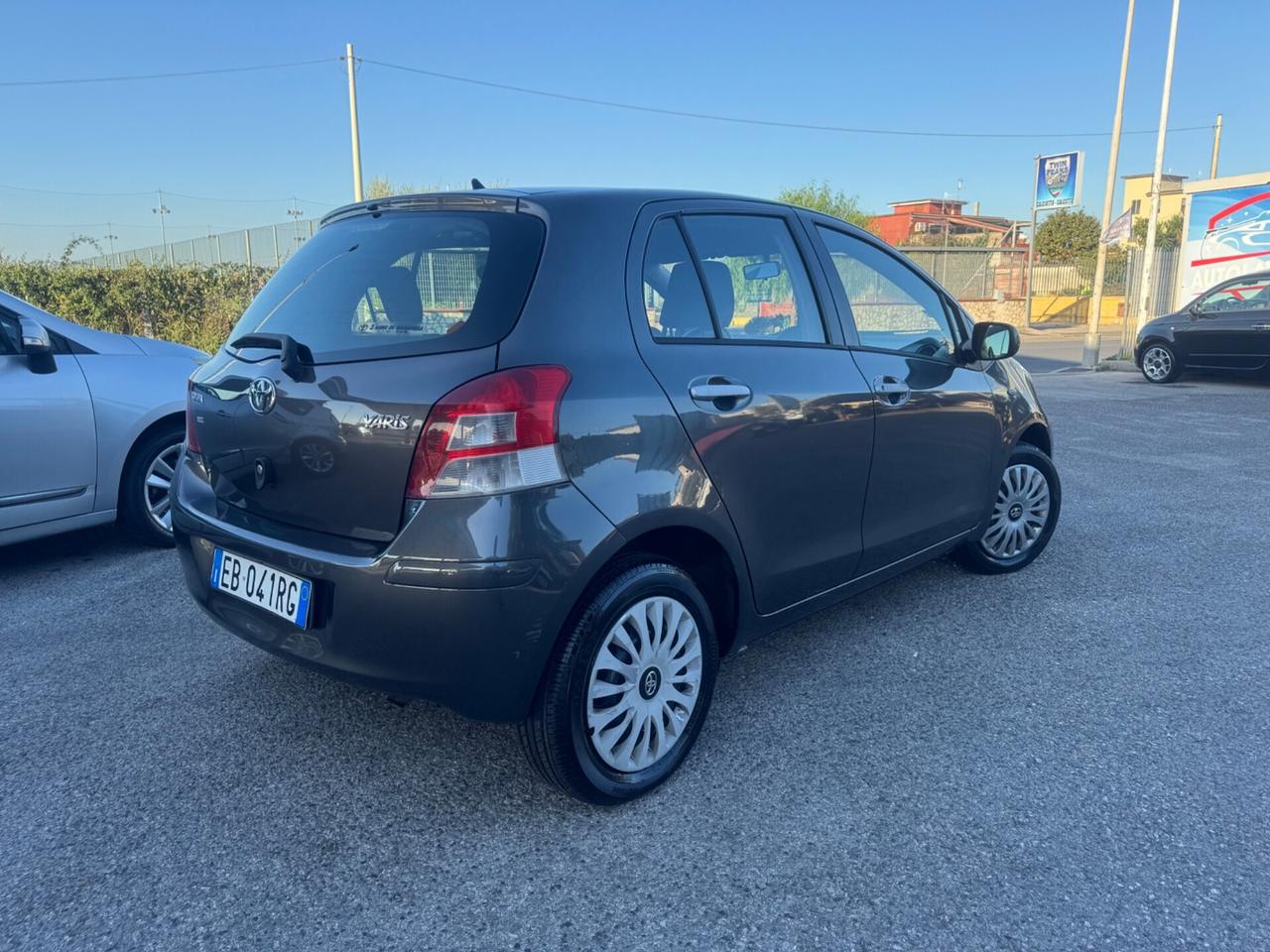 Toyota Yaris 1.0 5 porte Sol