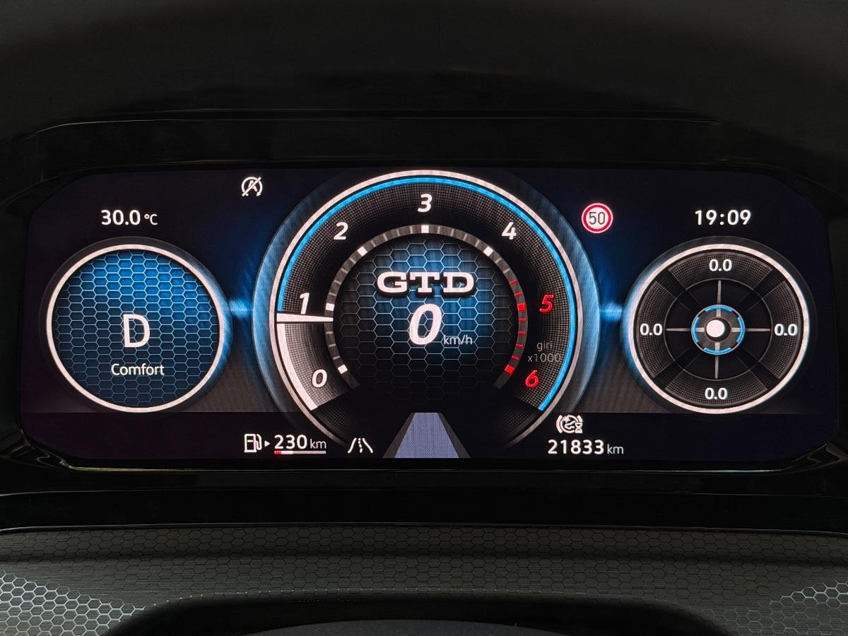 Volkswagen Golf 8 GTD 2.0 TDI 200 CV