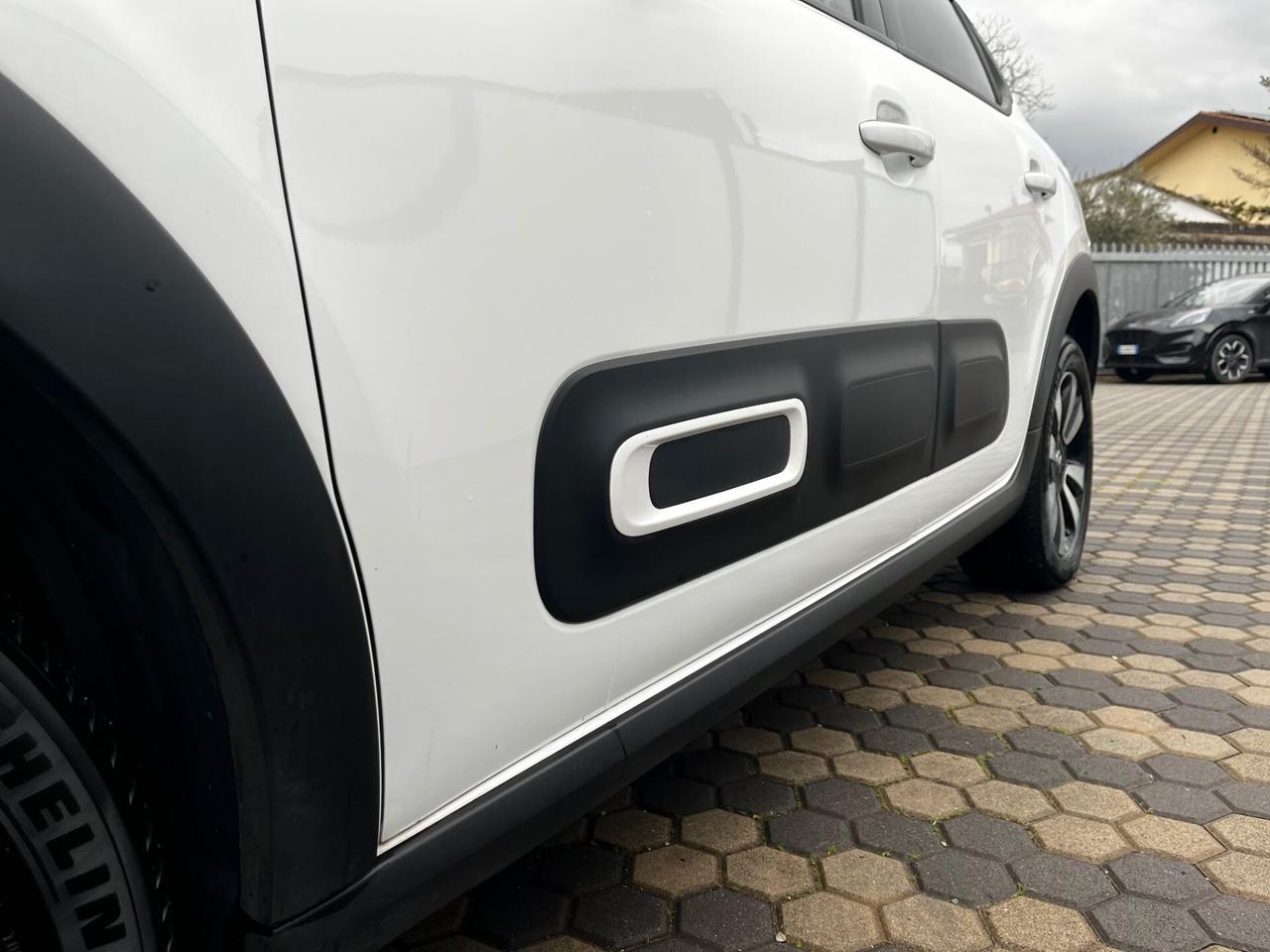 Citroen C3 PureTech 83 S&S C-Series