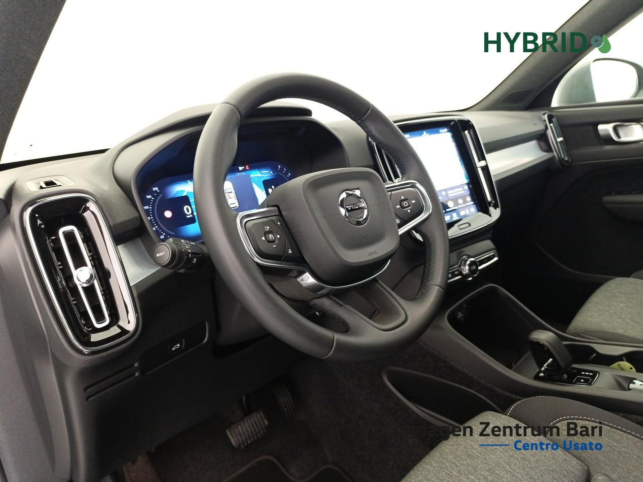 Volvo XC40 2.0 b3 core auto
