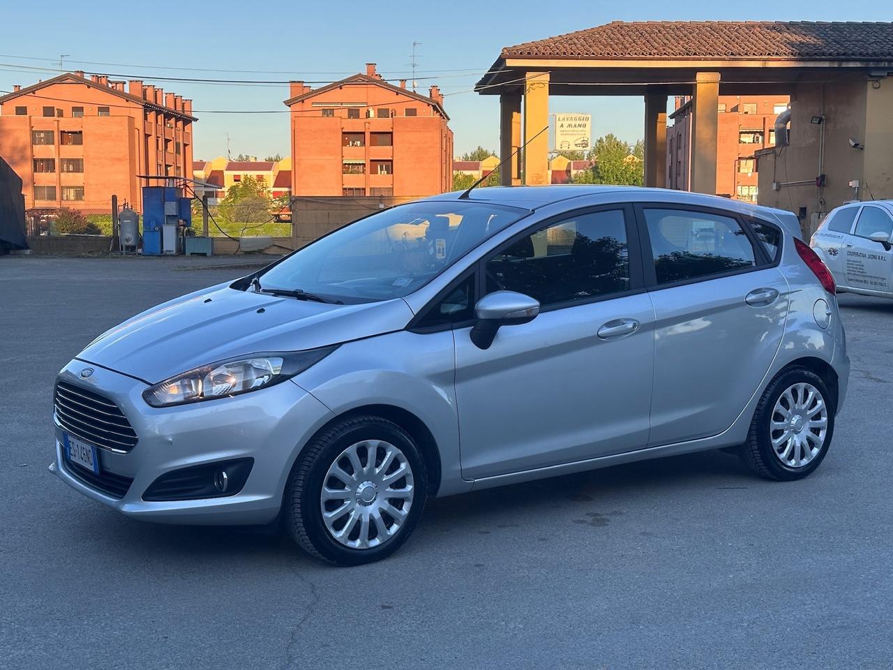 Ford Fiesta 1.4 5 porte Bz.- GPL